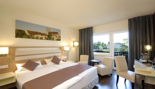 Habitación doble, balcón, vistas al río