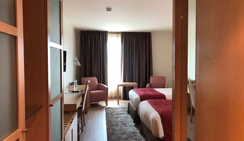 Habitación estándar con 1 cama doble o 2 individuales