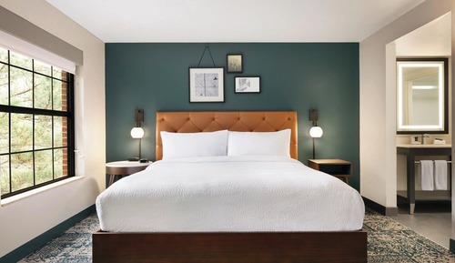 Habitación tradicional, 1 cama de matrimonio grande (Mobility Accessible, Tub)