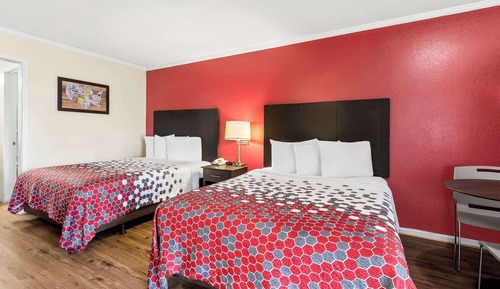 Habitación estándar doble, 2 camas dobles, no fumadores