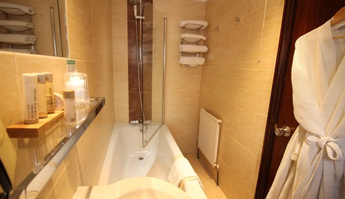 Habitación doble, baño privado