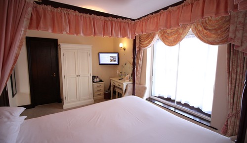 Habitación doble superior, baño privado (Four Poster )