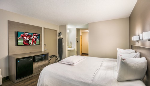 Habitación Premium, 1 cama de matrimonio grande (Upgraded Bedding & Snack, Smoke Free)