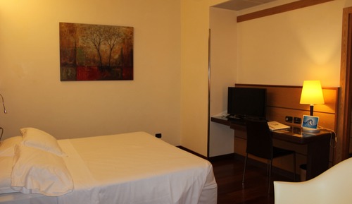Apartamento estándar, varias camas, cocina básica, en edificio anexo
