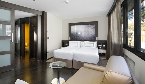 Habitación Premium (Communicated)