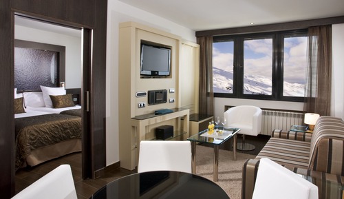 Suite (The Level)