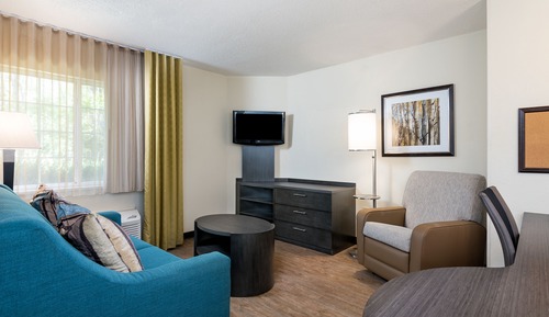 Suite, 1 habitación, accesible para personas con discapacidad (Comms Accessible. Roll-In Shower)