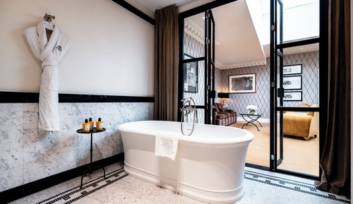 Suite, 1 cama de matrimonio grande con sofá cama, vistas al jardín
