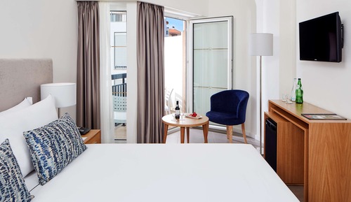 Habitación estándar con 1 cama doble o 2 individuales