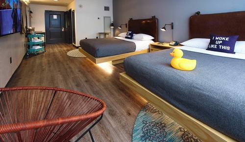 Habitación, 2 camas de matrimonio, no fumadores (Mobility Accessible, Roll-In Shower)