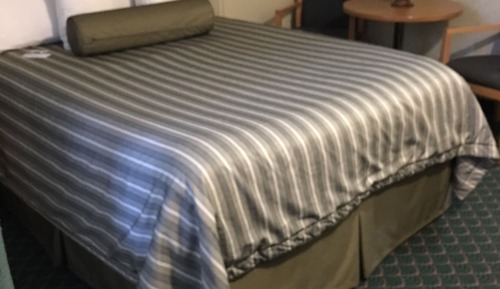 Habitación estándar, 1 cama de matrimonio, no fumadores (Non-Poolside)