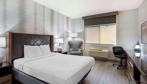 Habitación estándar, 1 cama de matrimonio, accesible para personas con discapacidad, no fumadores