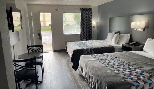 Habitación estándar doble, 2 camas de matrimonio, no fumadores