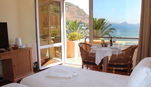 Habitación superior, patio