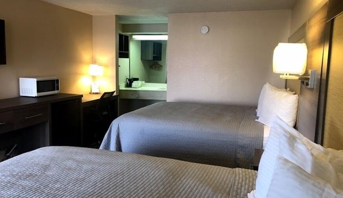 Habitación clásica, 2 camas de matrimonio, fumadores