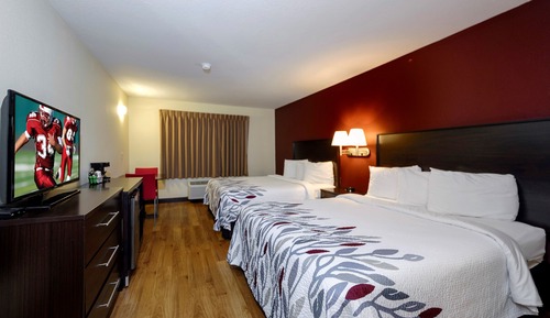 Habitación superior (2 Queen Beds & Sofabed, Smoke Free)