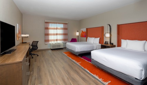 Habitación, 2 camas de matrimonio, accesible para personas con discapacidad, no fumadores (Mobility)