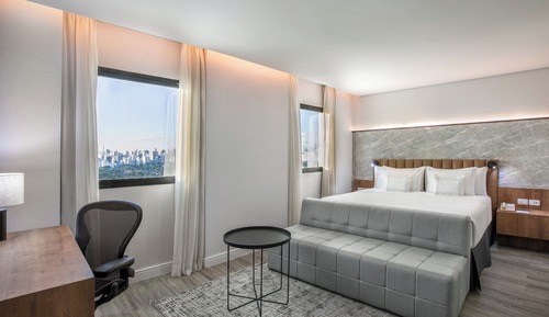 Grand Premium King Bed