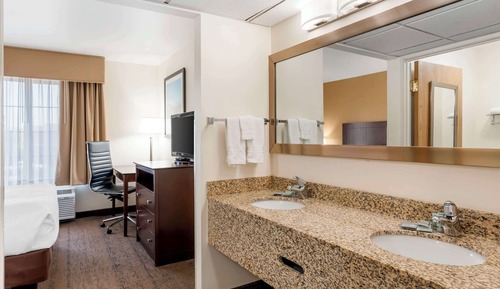 Suite, 1 cama de matrimonio, no fumadores, frigorífico y microondas