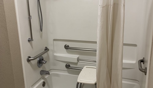 Habitación estándar, 1 cama de matrimonio grande, no fumadores (Mobility)