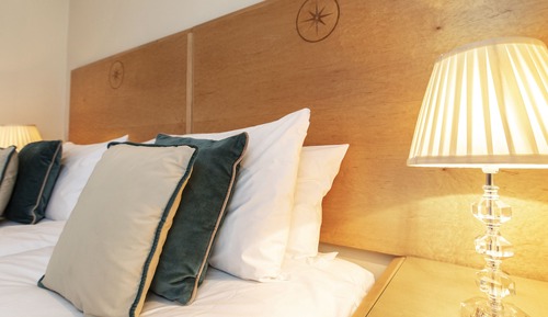 Habitación Deluxe con 2 camas individuales, baño privado