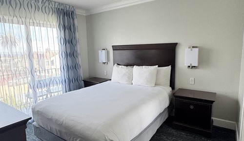 One Bedroom Suite, 2 Queen Beds, Balcony