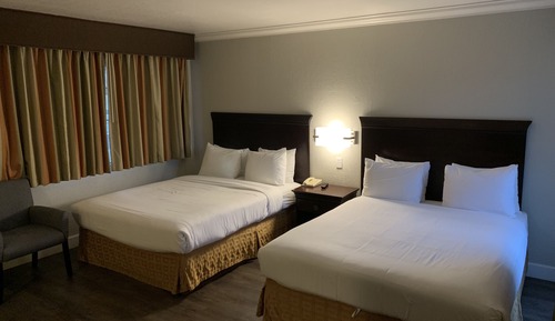 Habitación familiar, varias camas