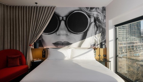 Habitación estándar, 1 cama de matrimonio grande, vistas a la ciudad