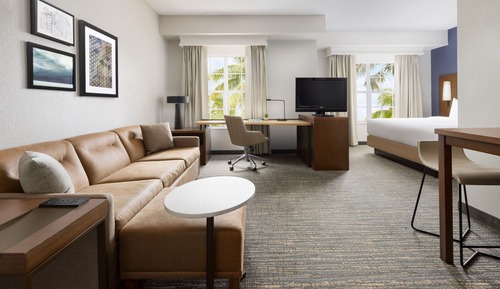 Suite, 2 habitaciones, no fumadores (Mobility/Hearing Access, Roll-in Shwr)
