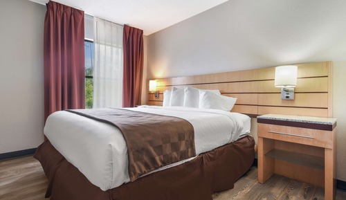 Suite ejecutiva, 1 cama de matrimonio grande, no fumadores, bañera de hidromasaje (with Sofabed)