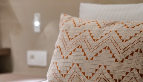 Habitación básica doble, 1 cama de matrimonio, vistas a la ciudad