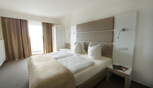 Habitación superior con 1 cama doble o 2 individuales