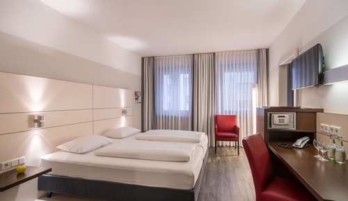 Habitación estándar con 1 cama doble o 2 individuales, 1 cama doble