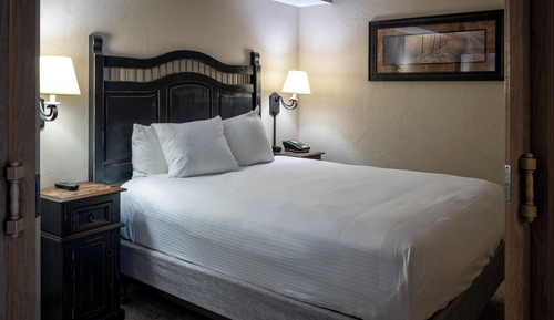 Summit Suite