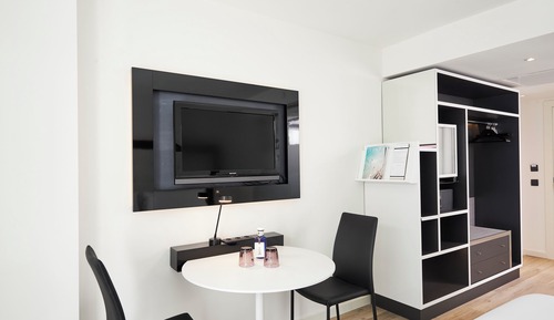 Innside, Habitación