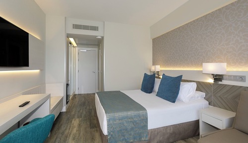 Superior Room Frontal Sea View
