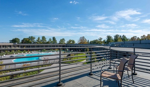 Suite, 2 camas de matrimonio, no fumadores, vistas a la piscina