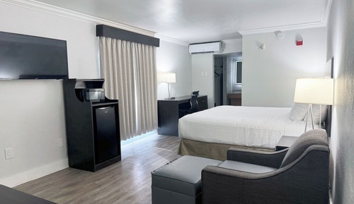 Suite Deluxe, 1 cama de matrimonio grande con sofá cama, no fumadores (Mini)
