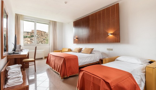 Superior Quadruple Room, City View