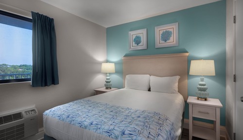 2 bedroom 2 bathroom Non-Smoking condo