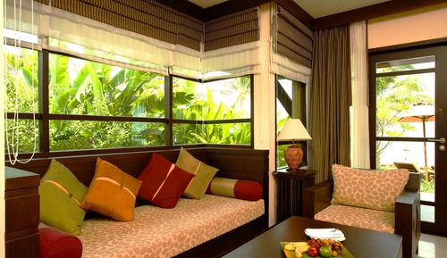 Beachfront Pool Villa