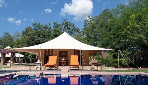 Tienda de lujo, piscina privada