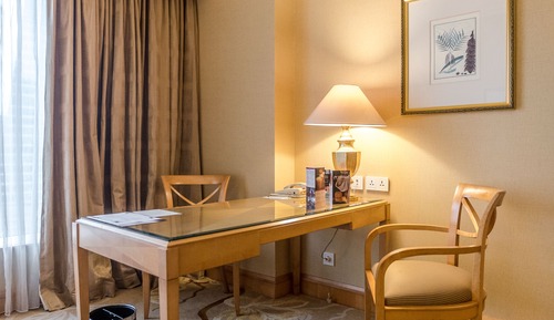 Habitación ejecutiva, 1 cama de matrimonio grande, no fumadores, vistas a la ciudad