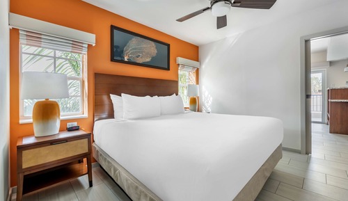 1 Bedroom Ocean Front with King Bed