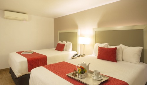 Habitación estándar doble, 2 camas dobles