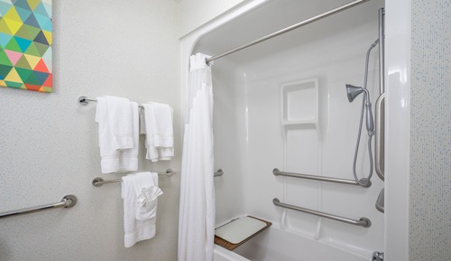 Habitación estándar, 1 cama de matrimonio, accesible en silla de ruedas (Accessible Tub)