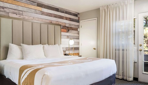 Habitación estándar, 1 cama de matrimonio grande, balcón