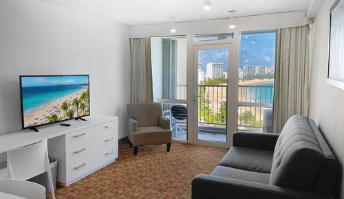One Bedroom Suite Ocean View