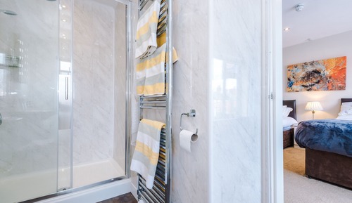Casa exclusiva, baño privado
