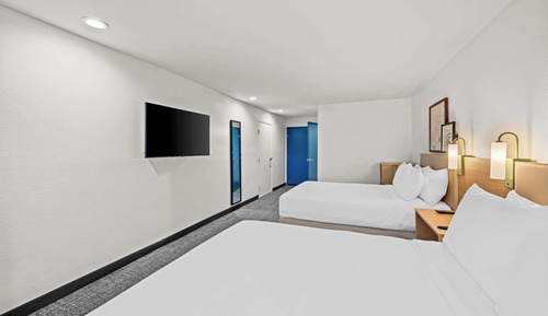Habitación, 2 camas de matrimonio, accesible para personas con discapacidad, bañera (Mobililty)